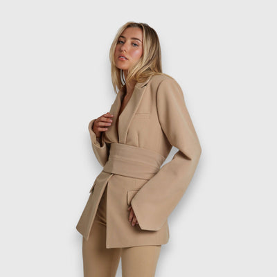 Elle | Luxe office blazer
