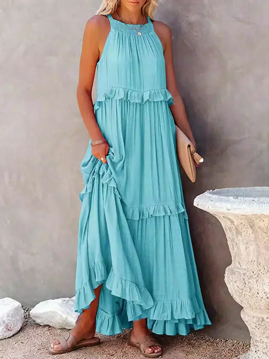 Elle | Maxi dress with halter neck and ruffles