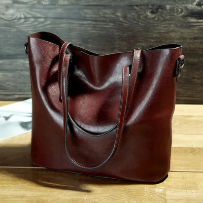 Elle | Vintage-style leather shoulder bag