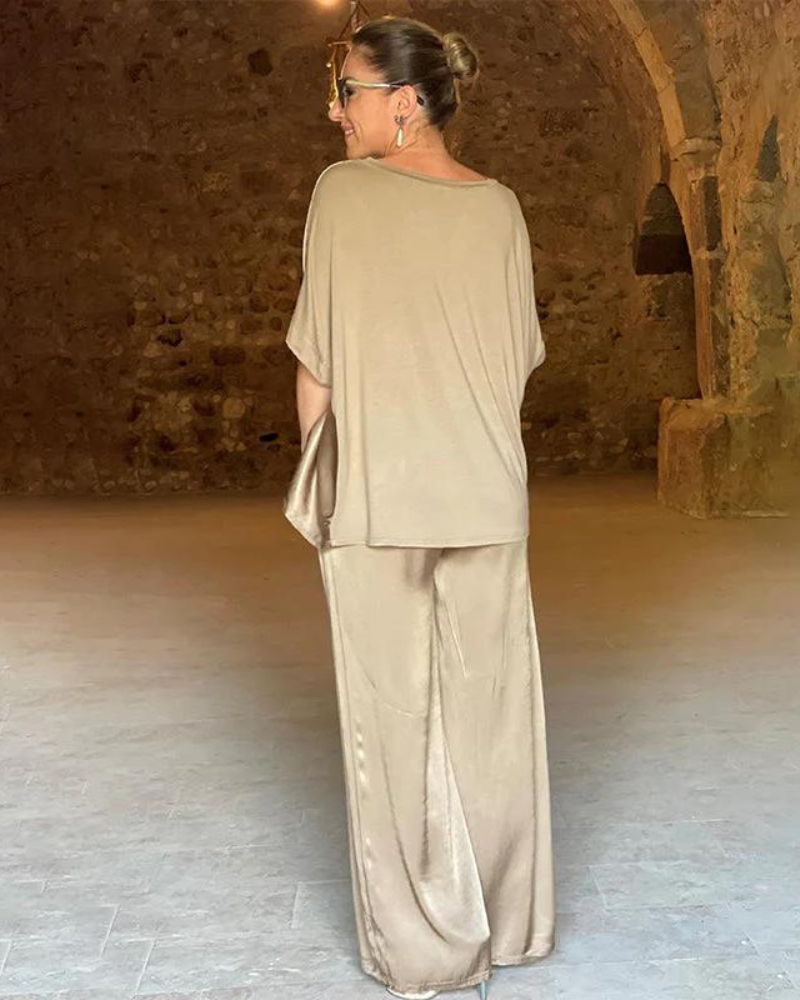 Elle | Chic loose fitting 2-piece set