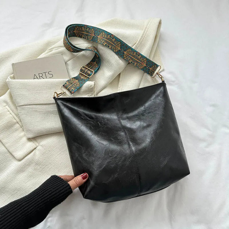 Elle | Vintage leather shoulder bag