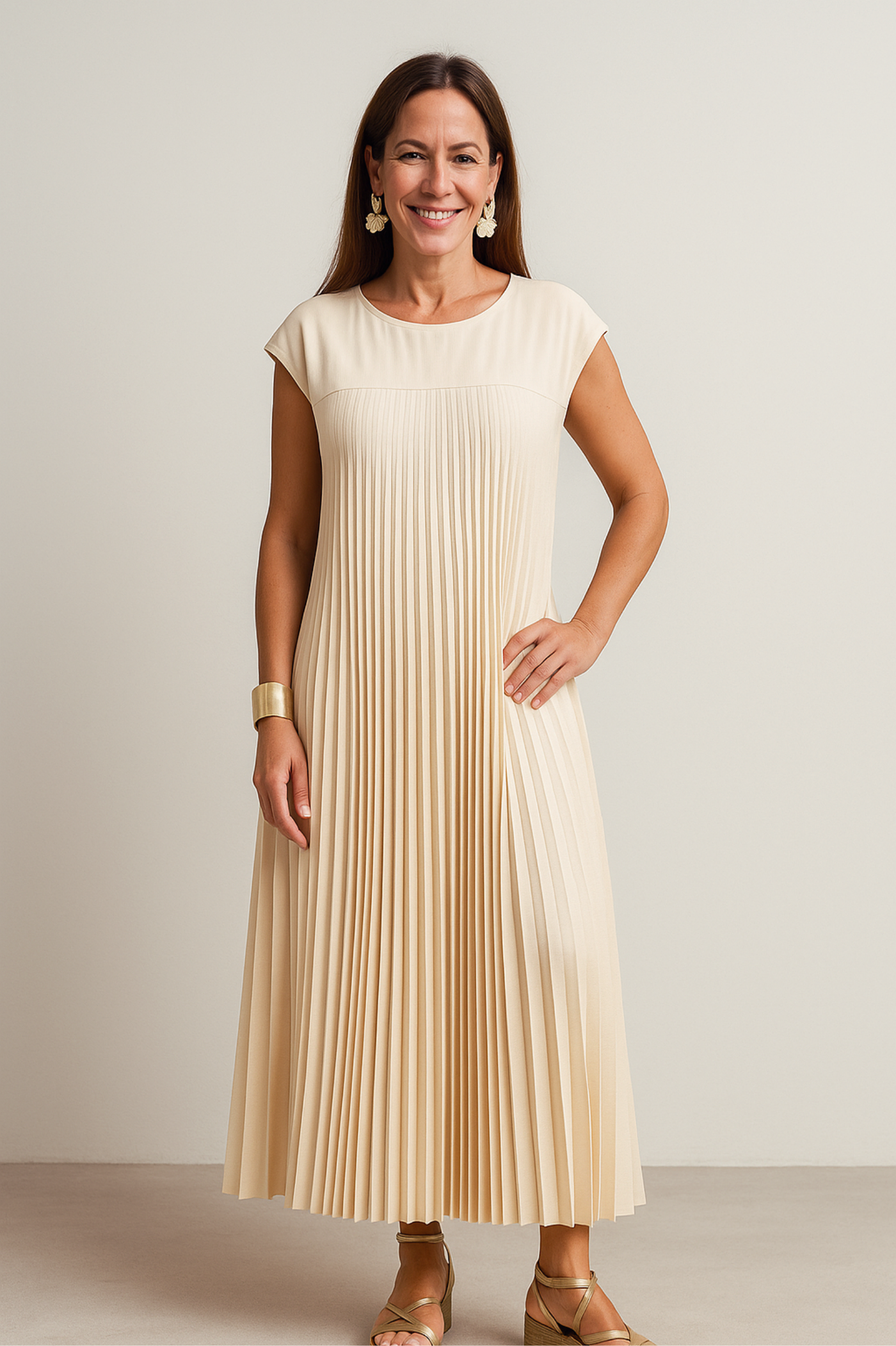Elle | Timeless and comfortable pleated dress